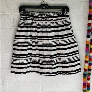 HYPR Striped Mini Black & White Skirt sz M